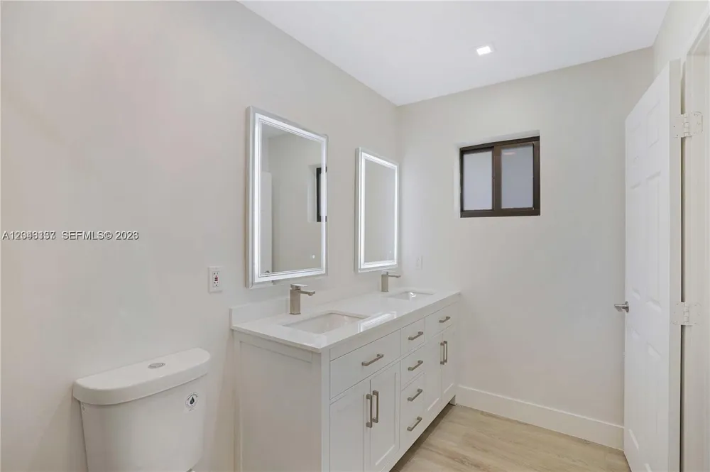 222 SW 3rd Ter Dania Beach, FL 33004