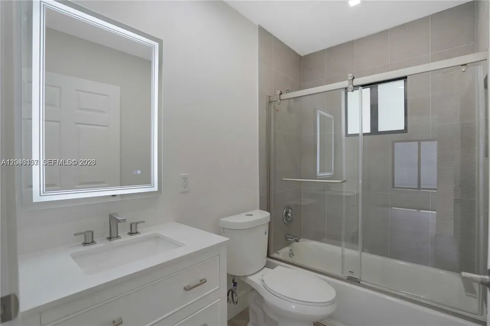 222 SW 3rd Ter Dania Beach, FL 33004