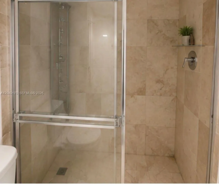 10275 Collins Ave #115 Bal Harbour, FL 33154