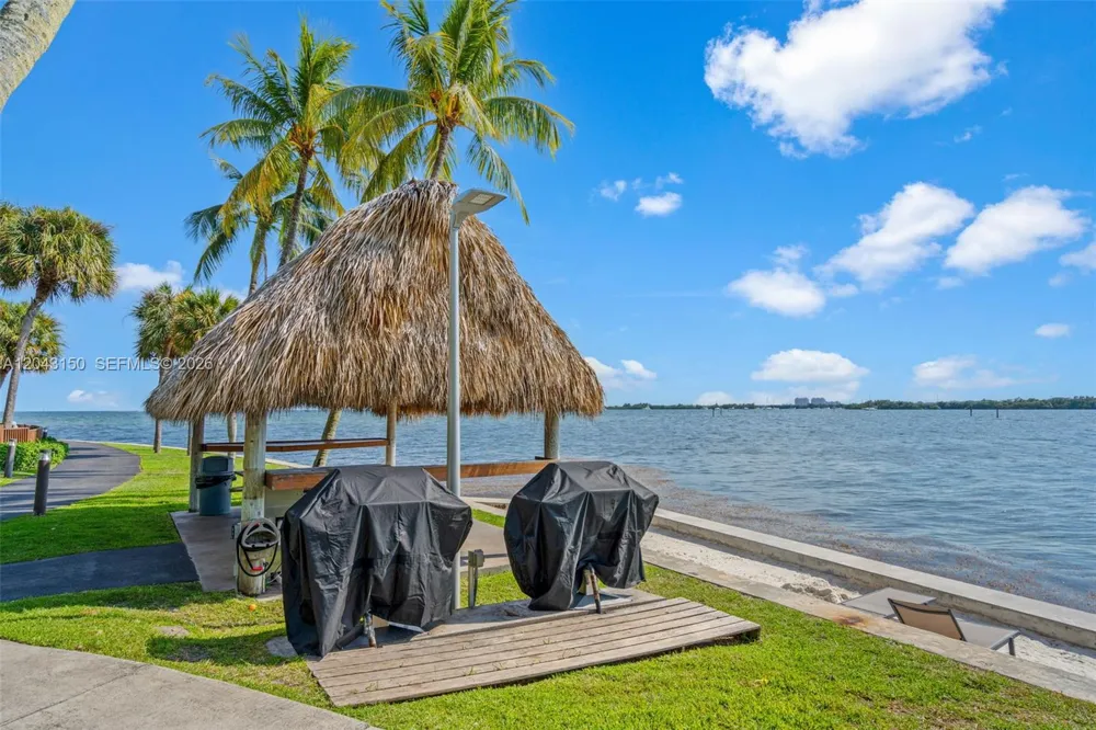 3 Grove Isle Dr #C1610 Miami, FL 33133