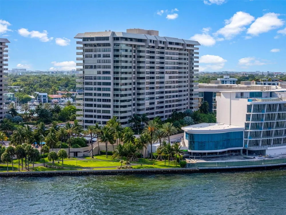 3 Grove Isle Dr #C1610 Miami, FL 33133