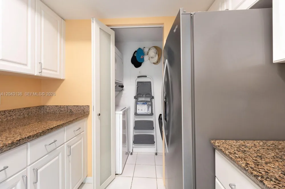 90 Alton Rd #1005 Miami Beach, FL 33139