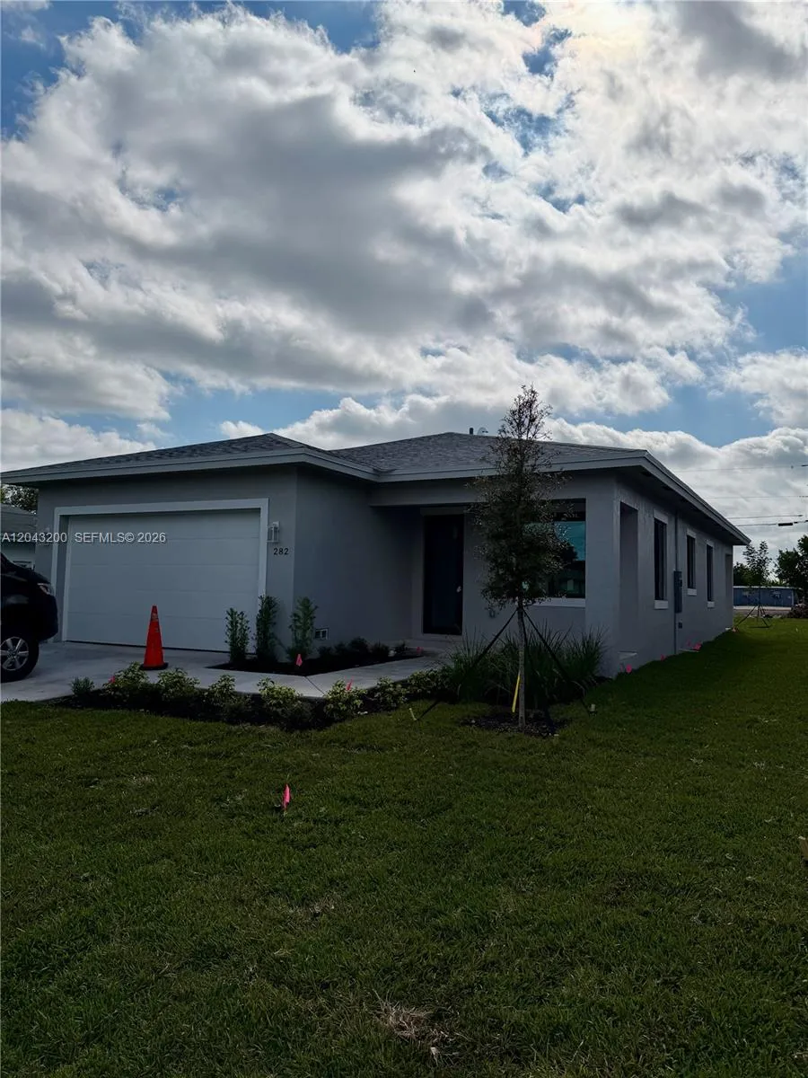 282 SW 2nd Ct Deerfield Beach, FL 33441