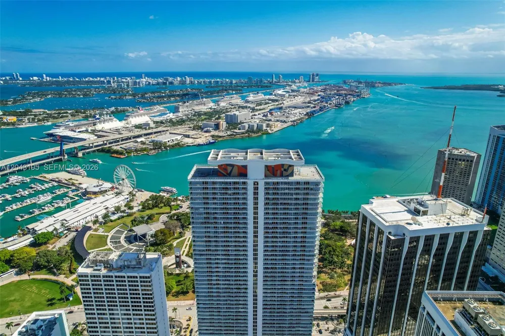 50 Biscayne Blvd #904 Miami, FL 33132