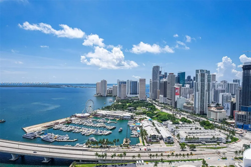 50 Biscayne Blvd #904 Miami, FL 33132