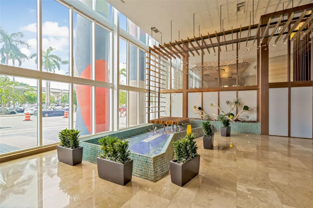 50 Biscayne Blvd #904 Miami, FL 33132