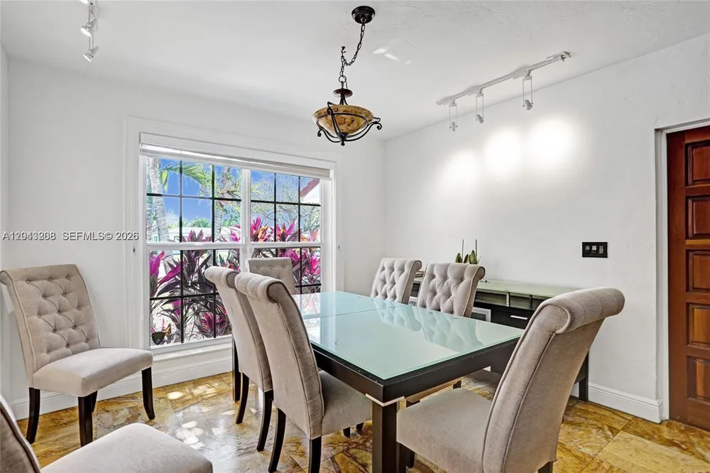 1247 NE 101st St Miami Shores, FL 33138