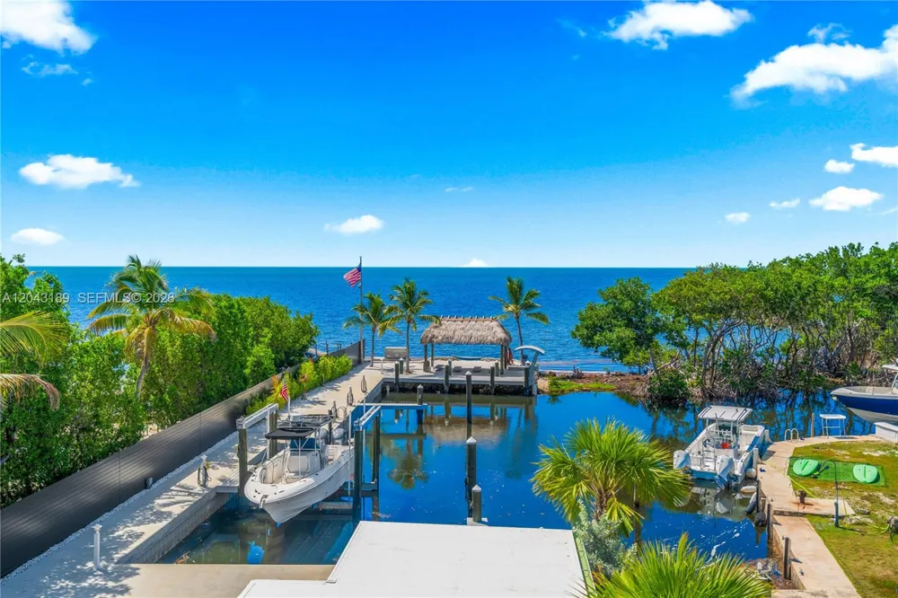 16 Seaside Ave Key Largo, FL 33037