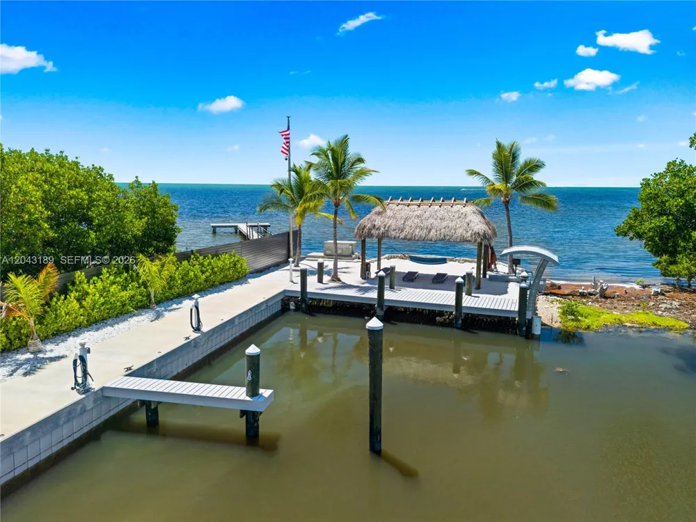 16 Seaside Ave Key Largo, FL 33037
