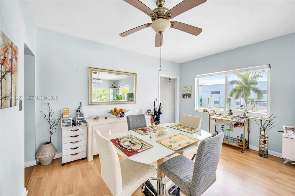 9281 W Bay Harbor Dr #15 Bay Harbor Islands, FL 33154