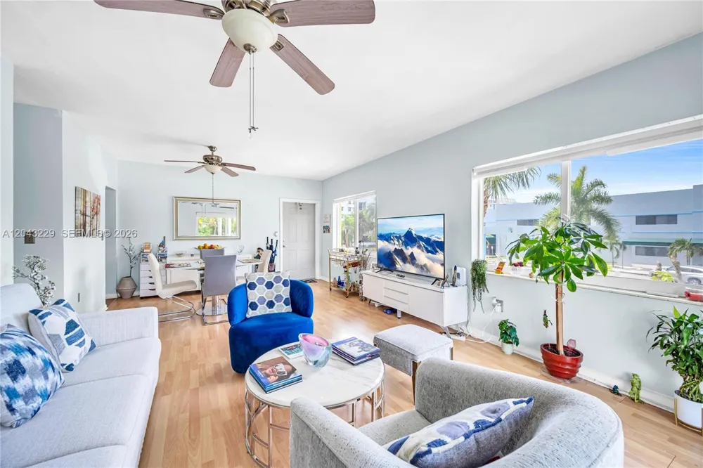 9281 W Bay Harbor Dr #15 Bay Harbor Islands, FL 33154