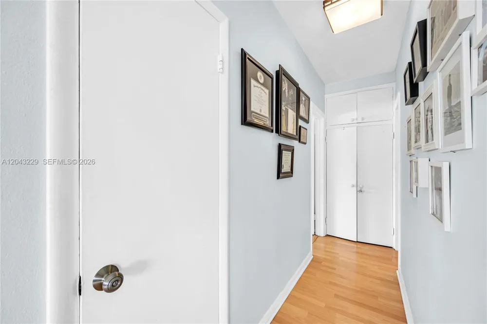 9281 W Bay Harbor Dr #15 Bay Harbor Islands, FL 33154