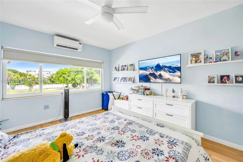 9281 W Bay Harbor Dr #15 Bay Harbor Islands, FL 33154
