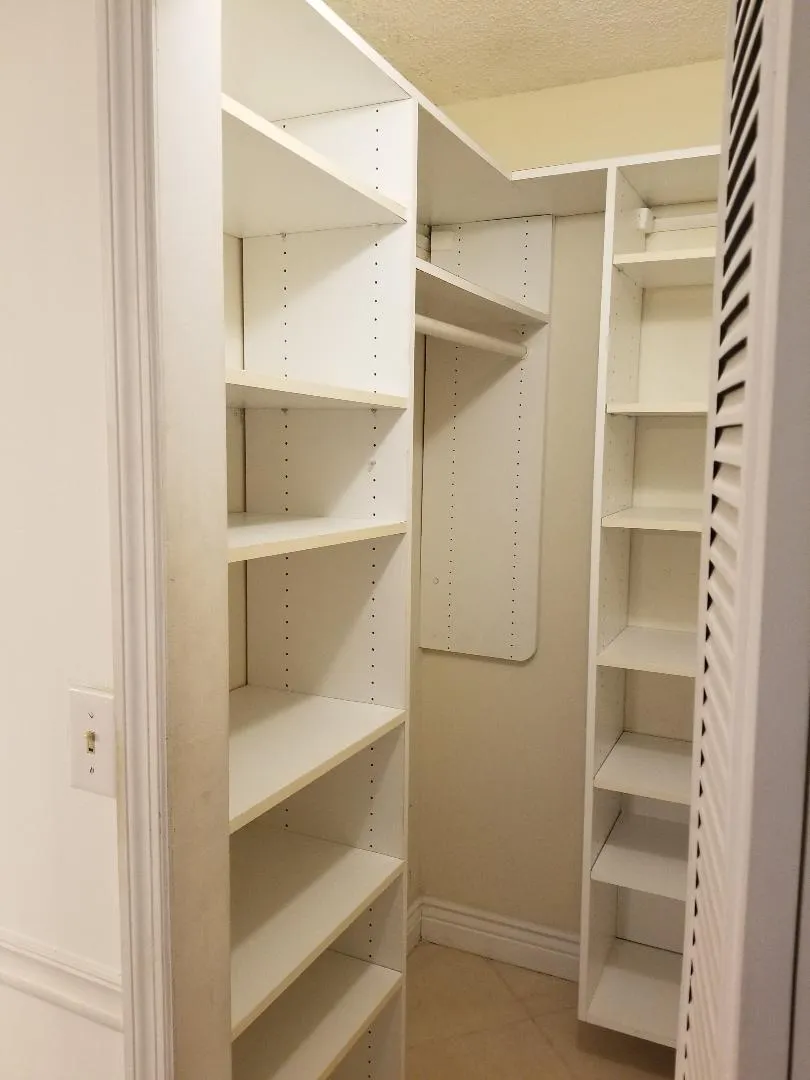 7500 NW 1st Court #102-3 Plantation, FL 33317