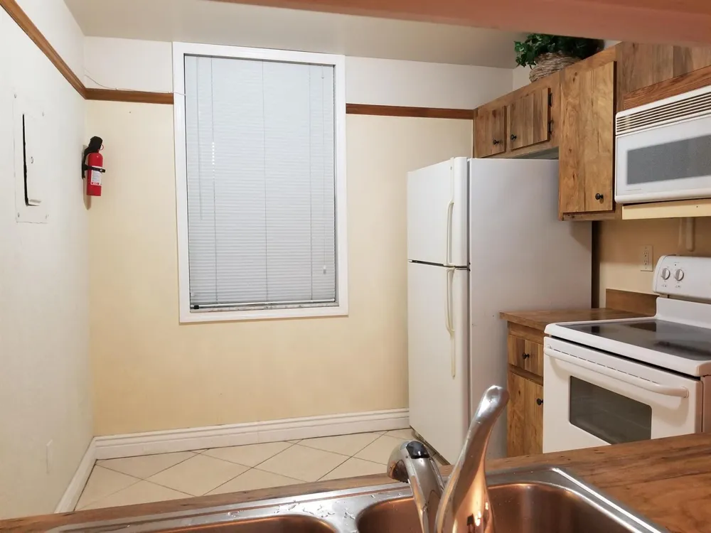 7500 NW 1st Court #102-3 Plantation, FL 33317