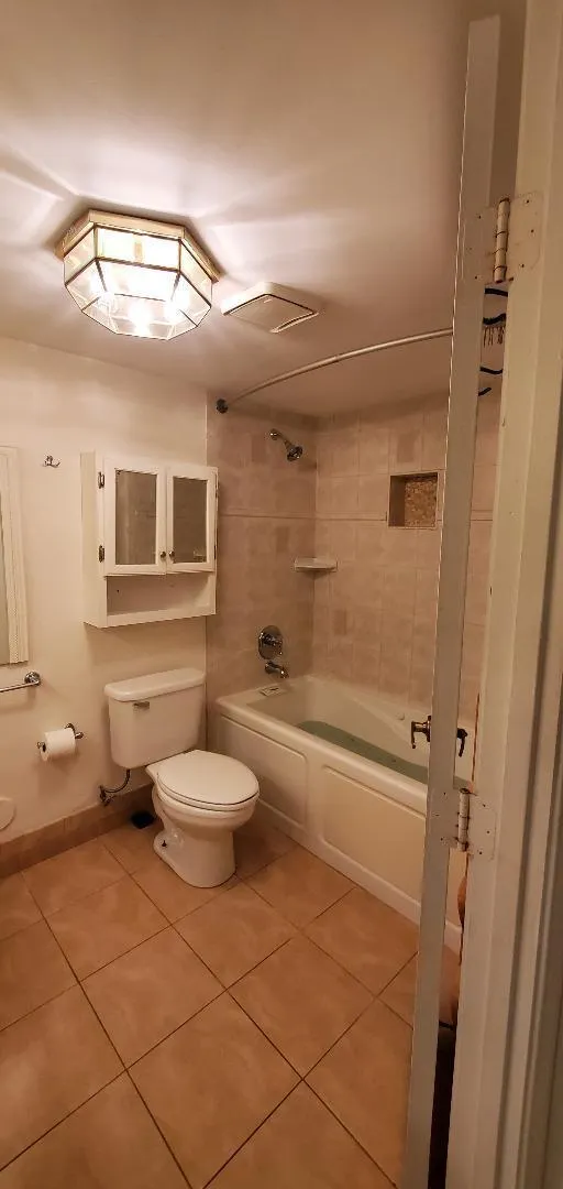 7500 NW 1st Court #102-3 Plantation, FL 33317