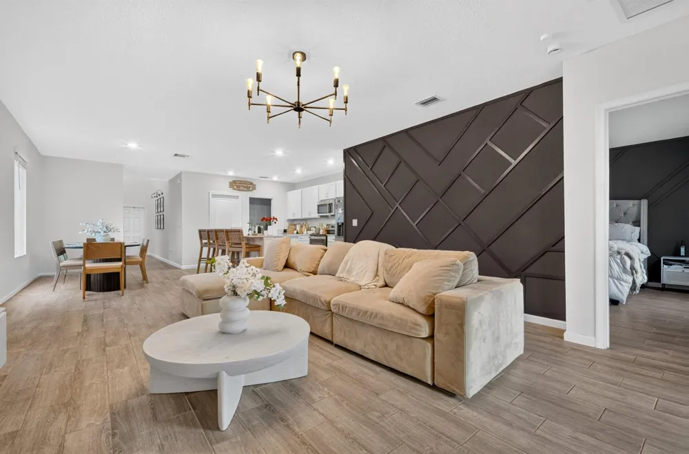 950 Bent Creek Drive Fort Pierce, FL 34947