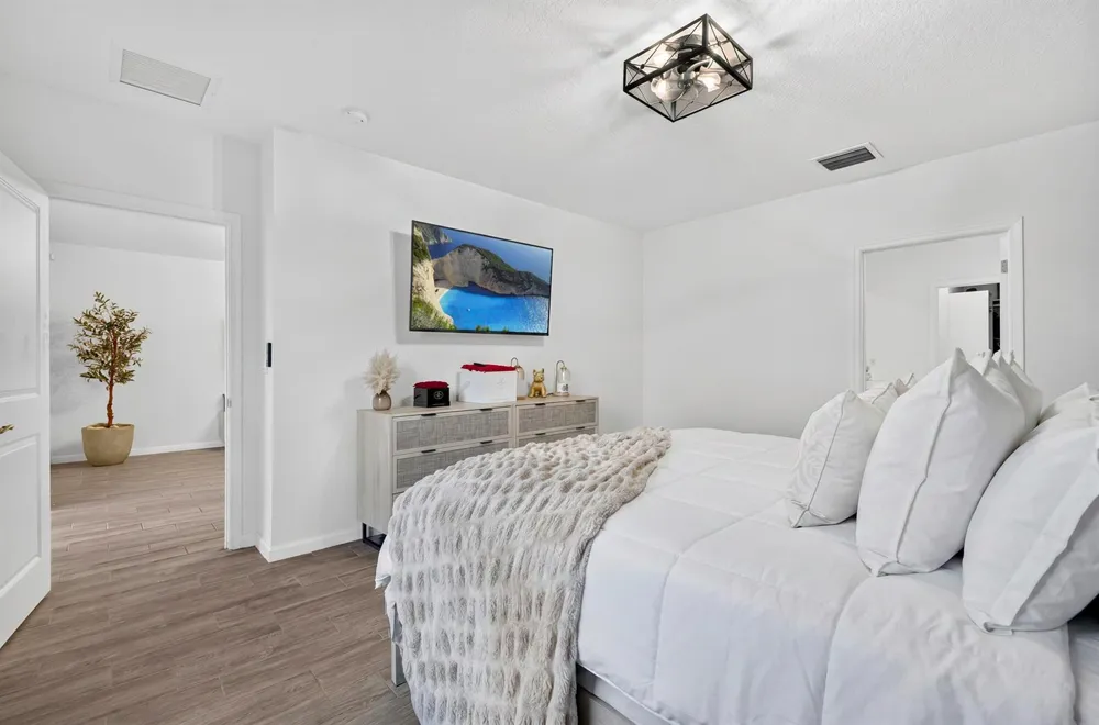 950 Bent Creek Drive Fort Pierce, FL 34947