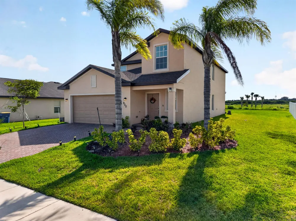 950 Bent Creek Drive Fort Pierce, FL 34947