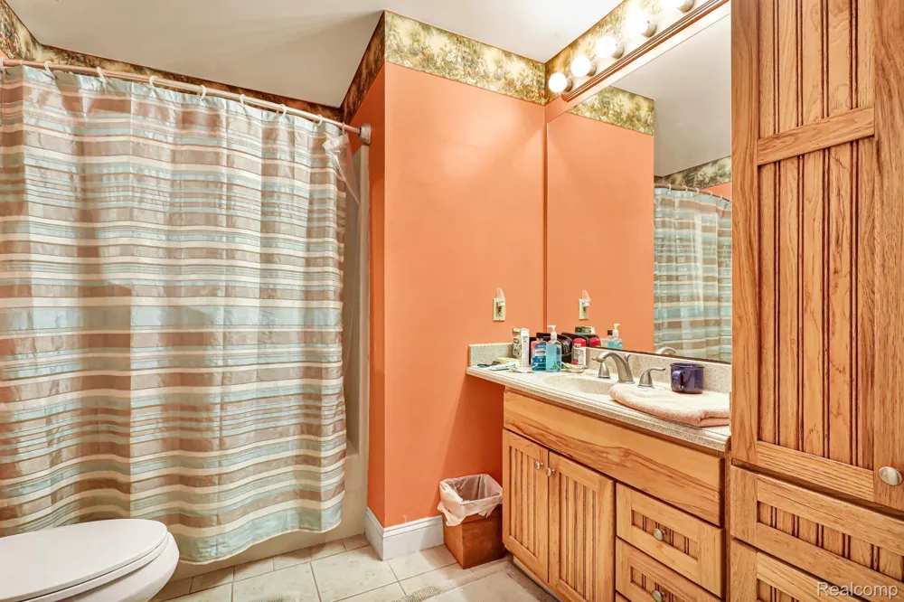 105 Scougle Street Durand City, MI 48429