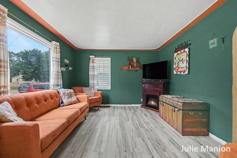 1829 Delwood Avenue SW Wyoming City, MI 49509