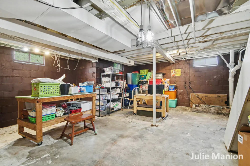 1829 Delwood Avenue SW Wyoming City, MI 49509