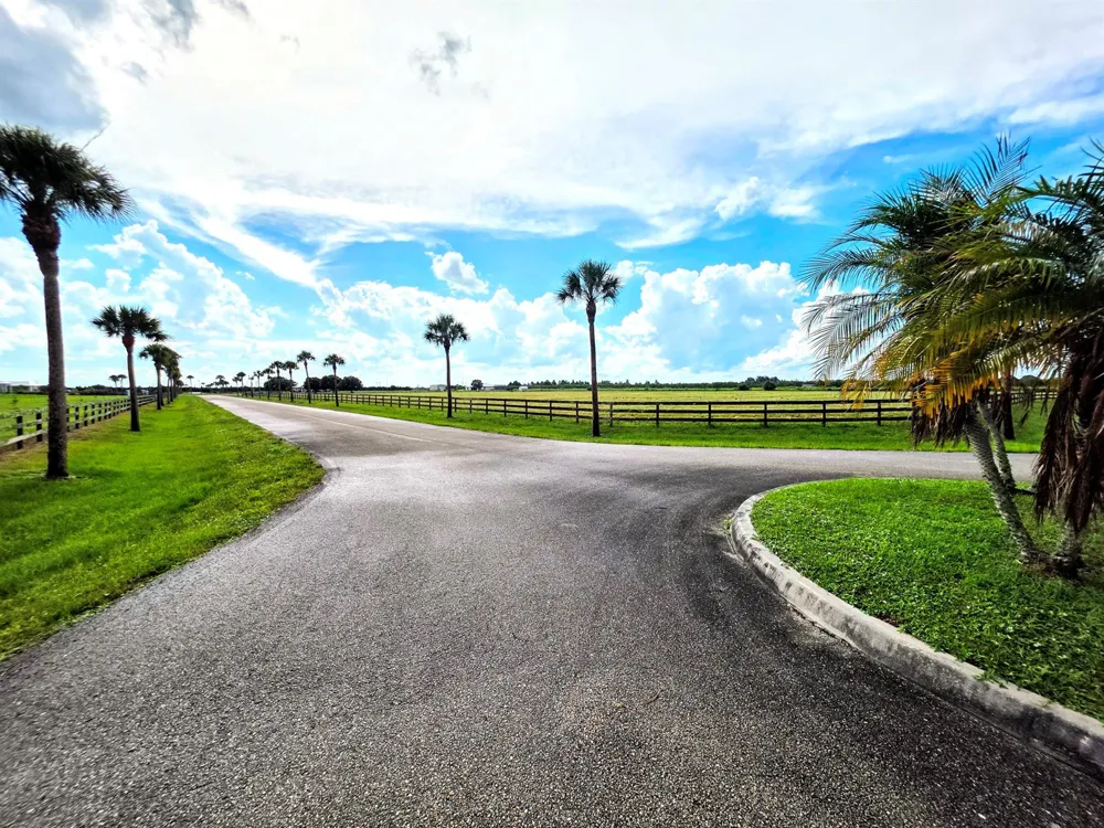 4 Sneed Road Fort Pierce, FL 34945