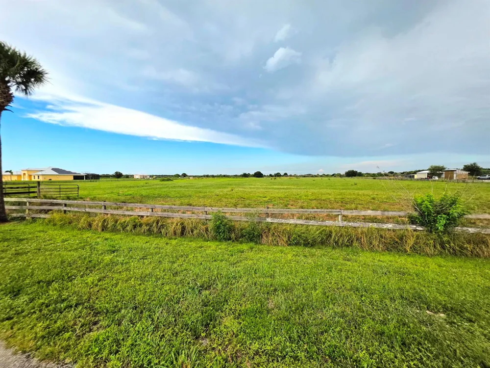 4 Sneed Road Fort Pierce, FL 34945