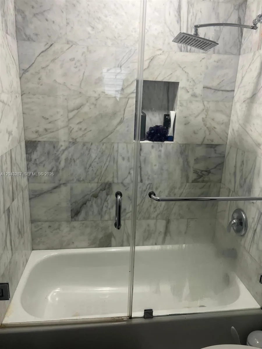 4301 SW 160th Ave #215 Miramar, FL 33027
