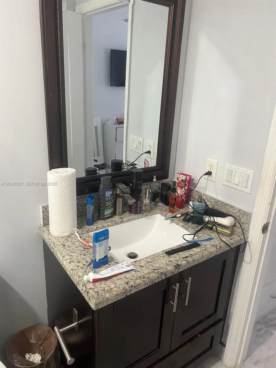 4301 SW 160th Ave #215 Miramar, FL 33027