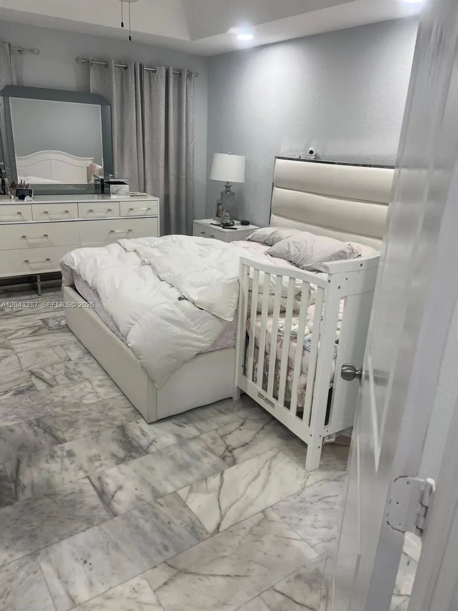 4301 SW 160th Ave #215 Miramar, FL 33027