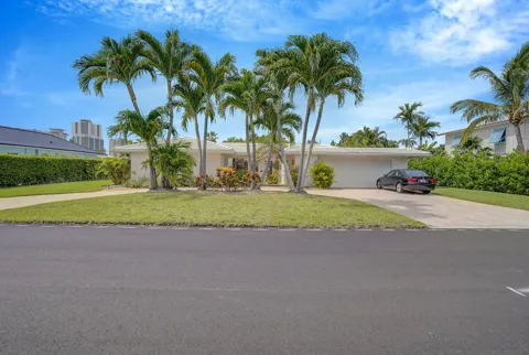 1211 Bimini Lane