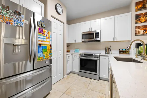 8313 Santa Monica Terrace #8313