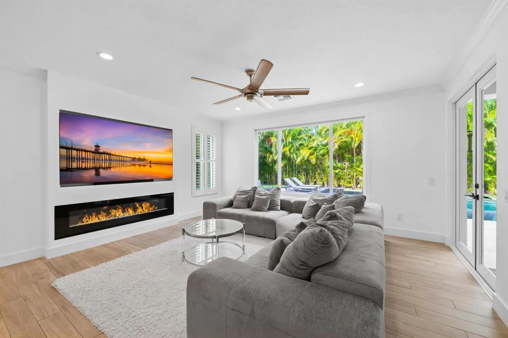 10560 Walnut Valley Drive Boynton Beach, FL 33473