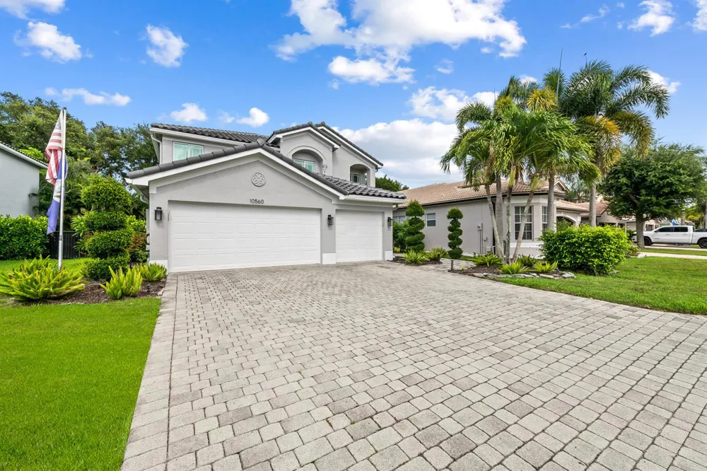 10560 Walnut Valley Drive Boynton Beach, FL 33473