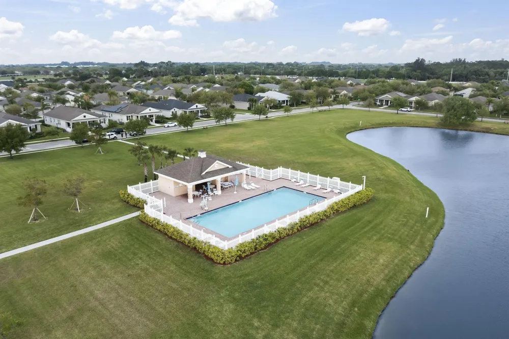 1465 Bruntsfield Terrace Vero Beach, FL 32966