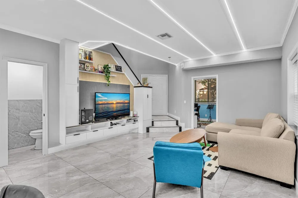 11251 Lakeview Drive #21-f Coral Springs, FL 33071