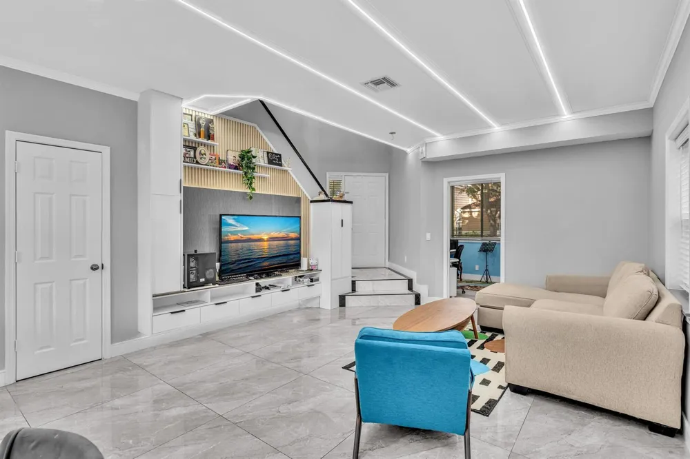 11251 Lakeview Drive #21-f Coral Springs, FL 33071