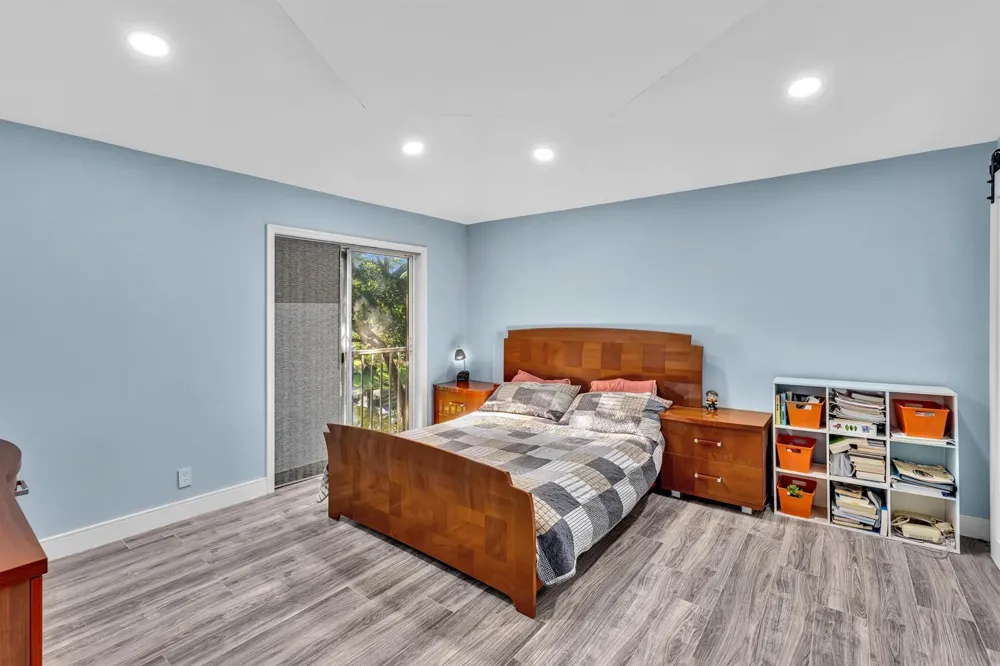 11251 Lakeview Drive #21-f Coral Springs, FL 33071