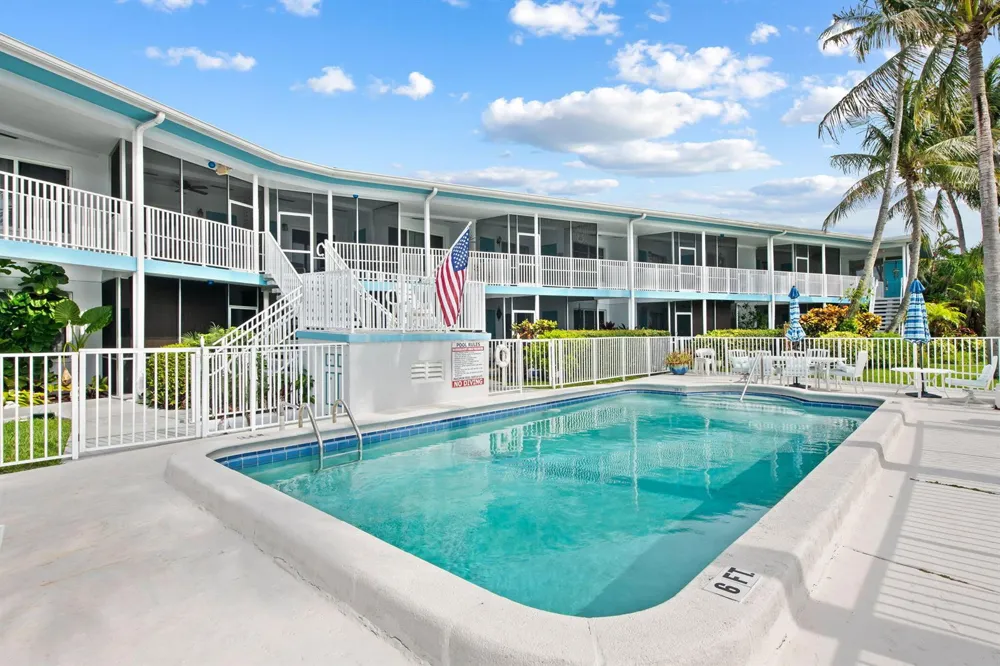 2748 NE 28th Avenue #20 Lighthouse Point, FL 33064