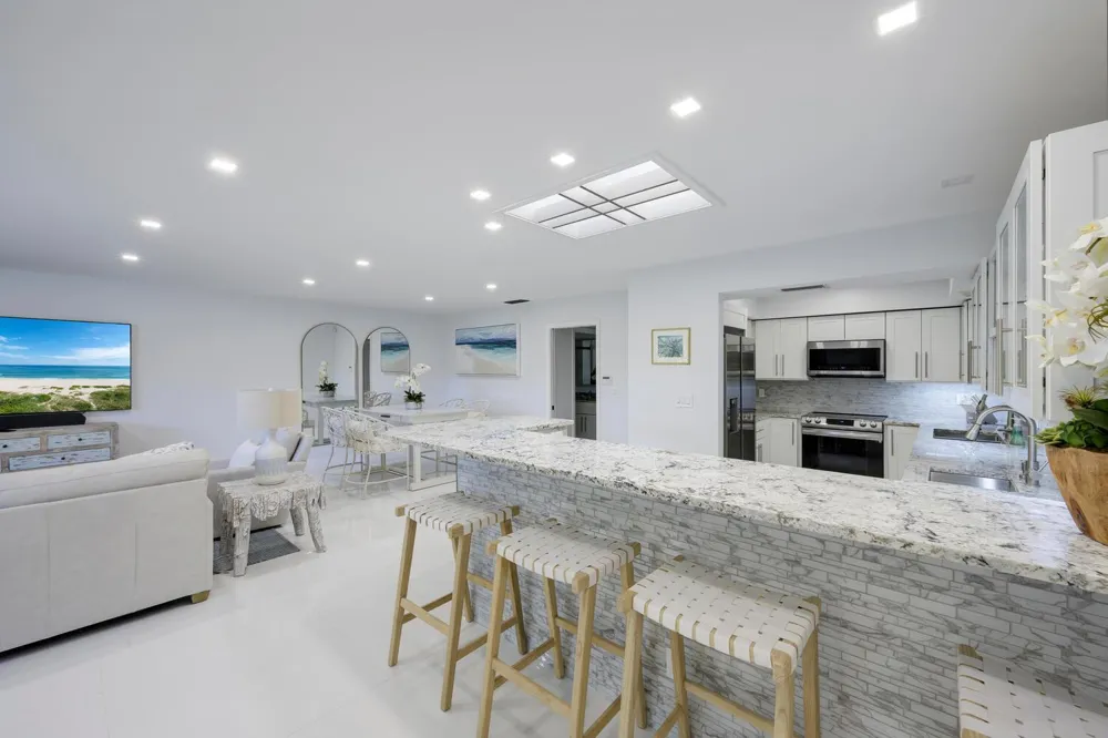 11335 Twelve Oaks Way North Palm Beach, FL 33408