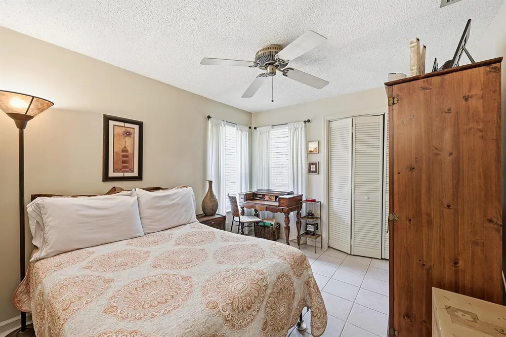 2118 Discovery Circle W Deerfield Beach, FL 33442