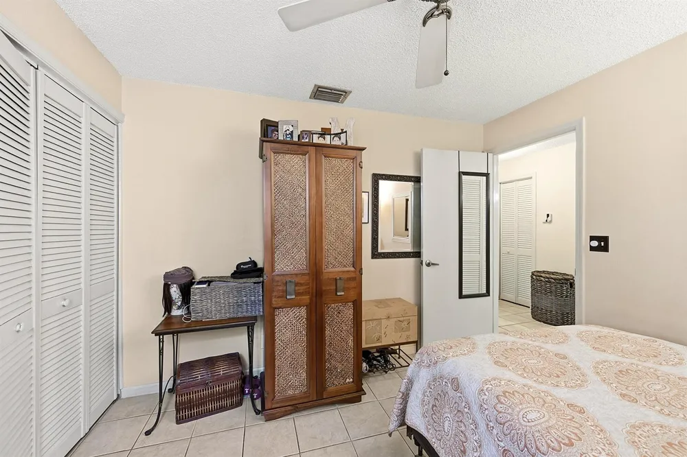 2118 Discovery Circle W Deerfield Beach, FL 33442