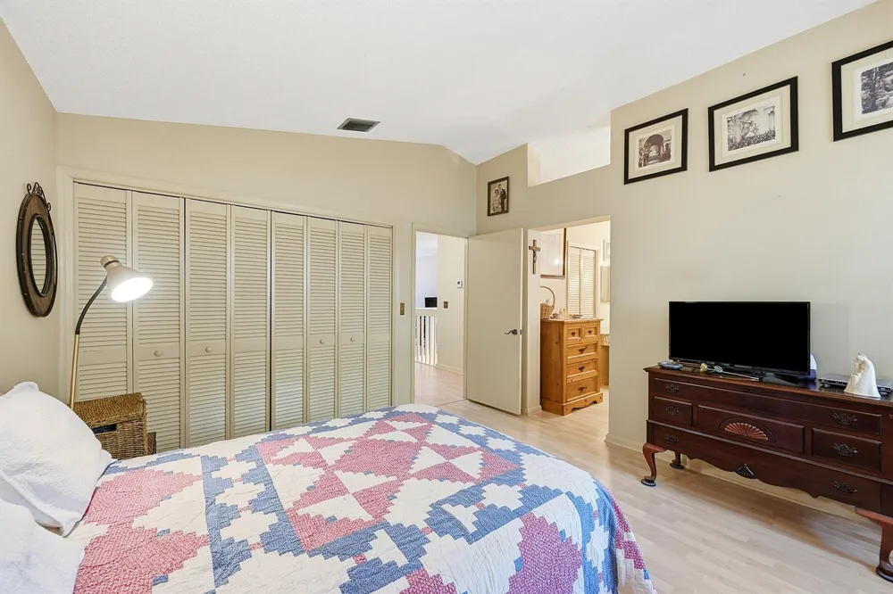 2118 Discovery Circle W Deerfield Beach, FL 33442