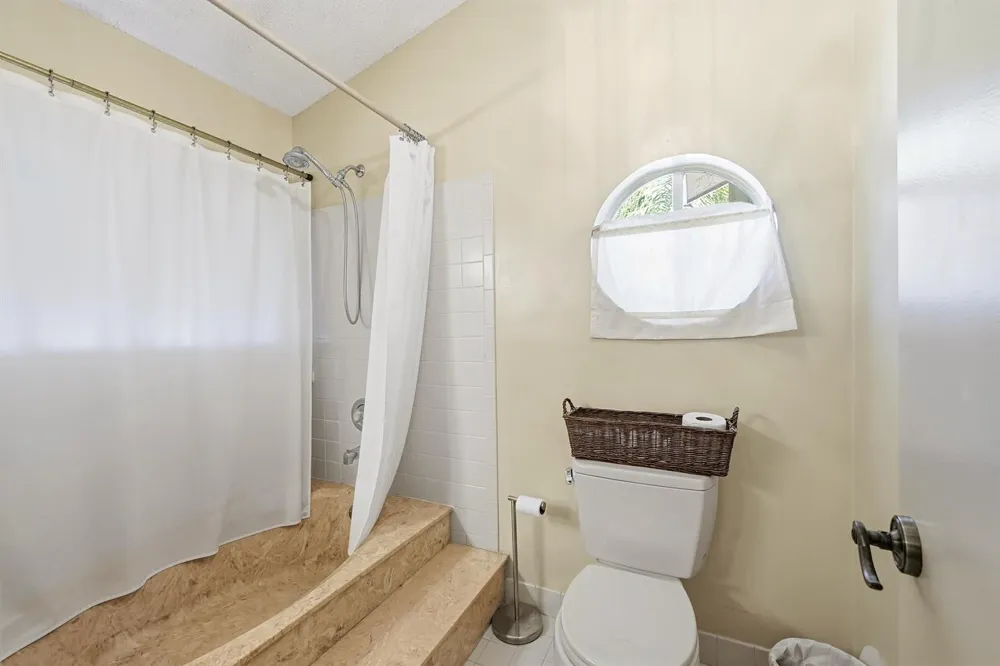 2118 Discovery Circle W Deerfield Beach, FL 33442