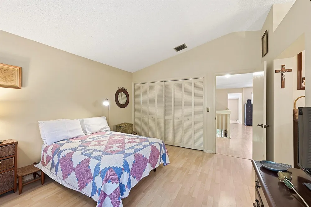 2118 Discovery Circle W Deerfield Beach, FL 33442