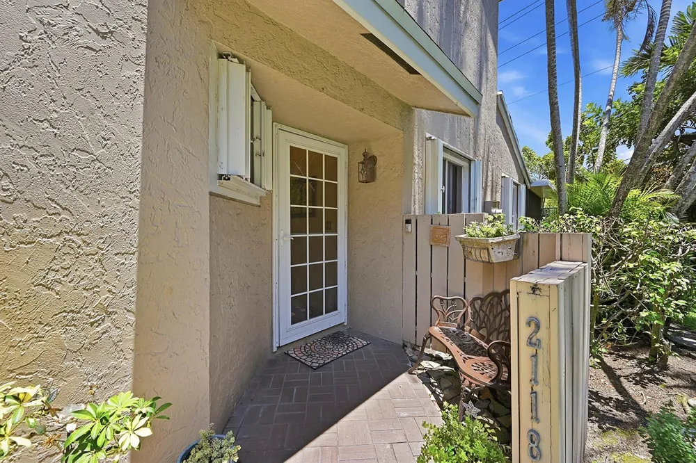 2118 Discovery Circle W Deerfield Beach, FL 33442