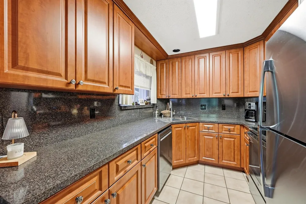 2118 Discovery Circle W Deerfield Beach, FL 33442