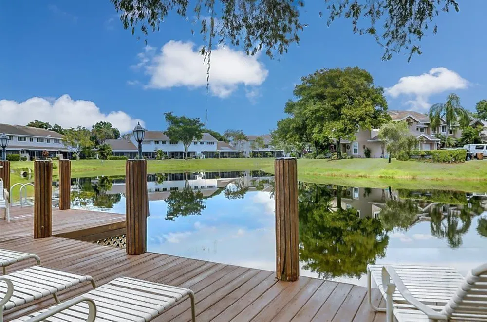 2118 Discovery Circle W Deerfield Beach, FL 33442