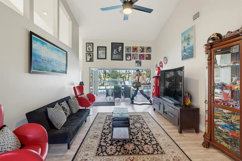 1619 Wiltshire Village Drive Wellington, FL 33414